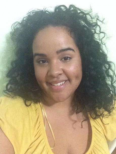 How old does she look?